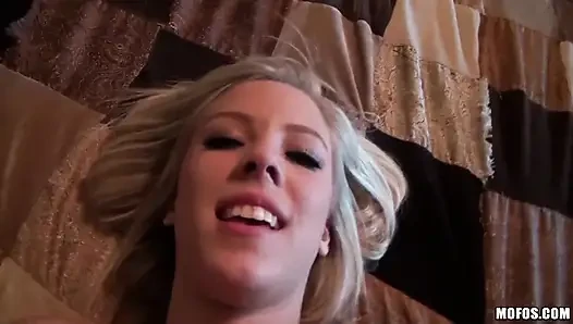 I Know That Girl - I Love Sneaking on My Girlfriend While She Works Out Her Amazing Body