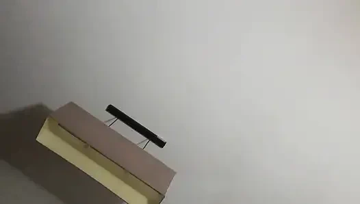 Yoğun bir orgazmda sulu bir amcık yalama doruğa geliyor