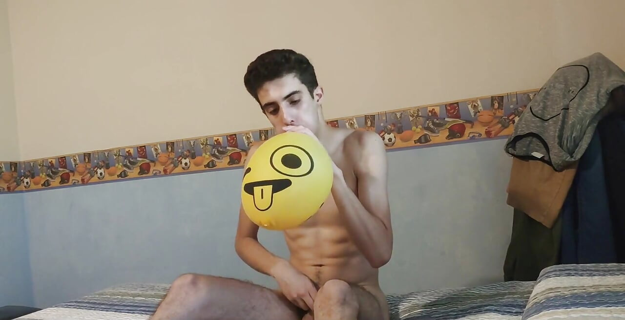 Blowing up a Huge Smiley Balloon While Jerking off