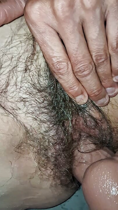 Hairy cunt with fucking machine