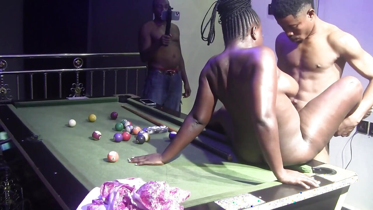 Homemade Amateur Sex by the Snooker