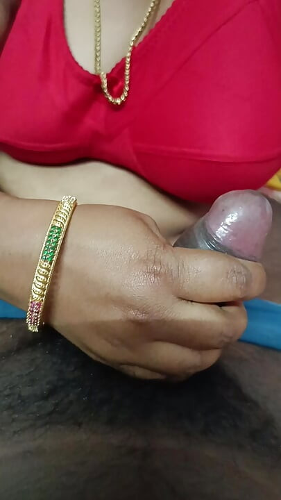 Tamil mallu aunty hand job
