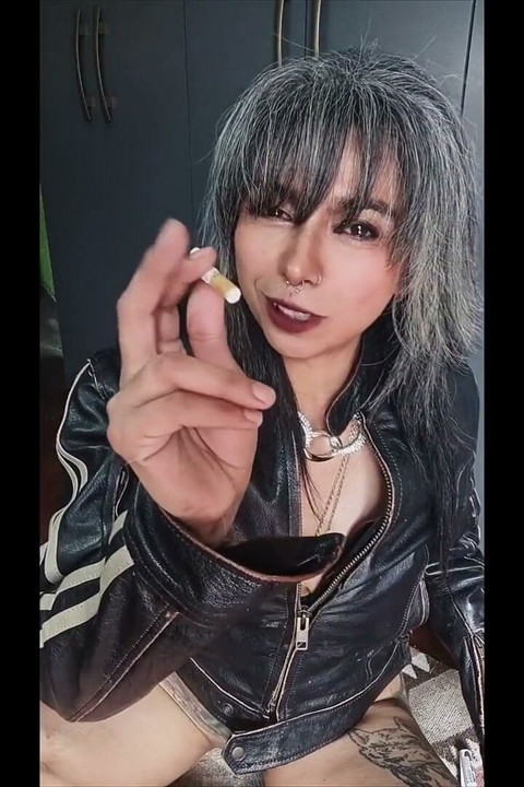 From My Pussy to Your Lips - Wet Cigarette Fetish I'm Leather