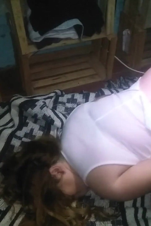 Před odchodem na večeři s mojí přítelkyní šukáme