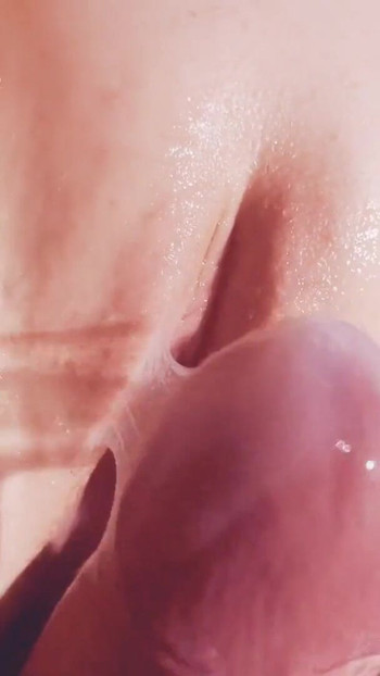 Måste-se ögonblick från "God morgon! Sperma inuti och gnugga min styvdotter oskuld fitta till orgasm"