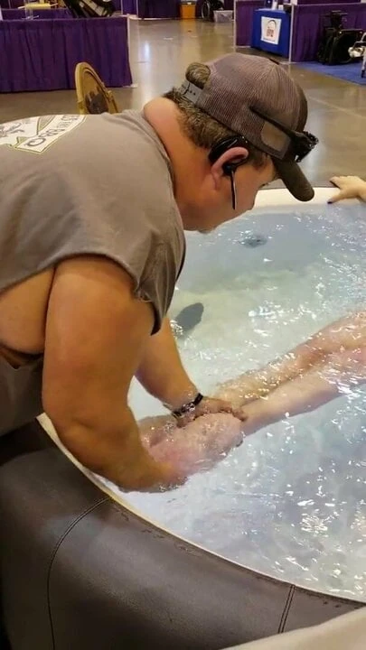 sexy mature polio lady