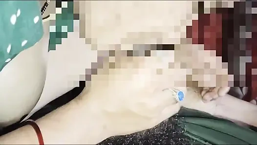 Hintli evli kadın sakso çekiyor ve siyah yarağımı emiyor