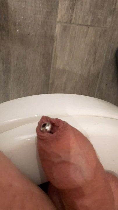 Piss with plug and orgasm