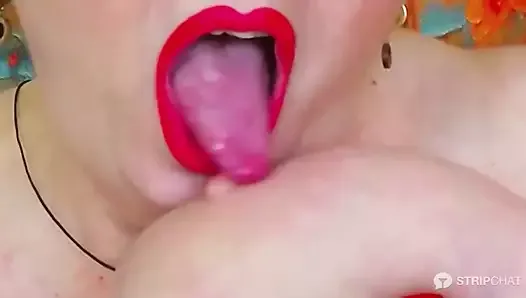 LadyPosh Tits Lick