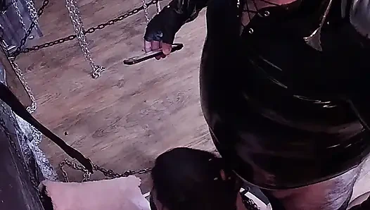 Teil 3: - Lanista Bear und Domina satana nehmen zum ersten mal spermaliebende Hure in den kerker!