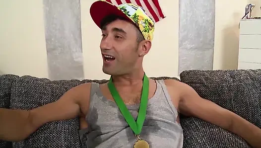 Dövmeli Adam Iri Güzel Sarışın Ve Kalın Götlü Esmeri Amında Ve Götünde Sikiyor - Sidik, Yumruk Sokma Ve Dölleme!