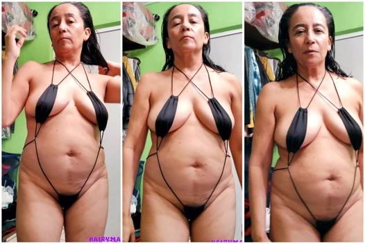 REAL SLUT HOUSEWIFE WITH BEAUTIFUL TITS SHOWS OFF ON SEXY BIKINI