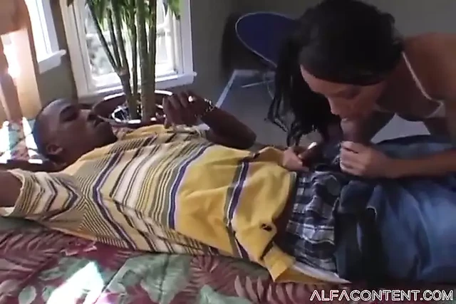 Outstanding ebony hot slut getting her pussy smashed by a loaded BBC