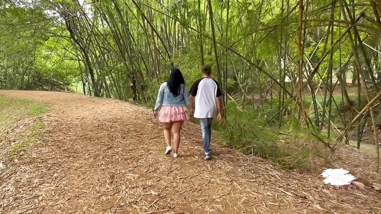 Amateur couple have sex on their first date in the public park - Savannah Watson