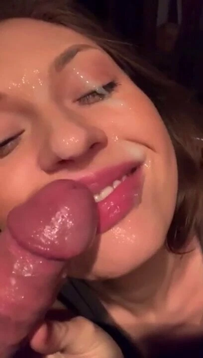 Cumshot on face