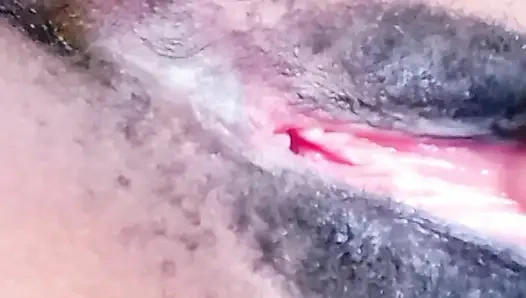 Aku ingin menyetubuhi saudara tiriku, dia tidak aku gay