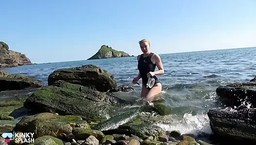 Ball Gag & Flooded Dive Mask - Wetsuit Beach Fun