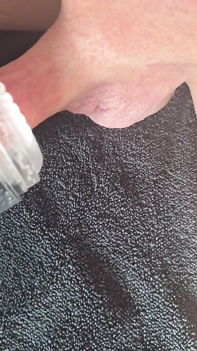 Bomba para pene en una polla suave