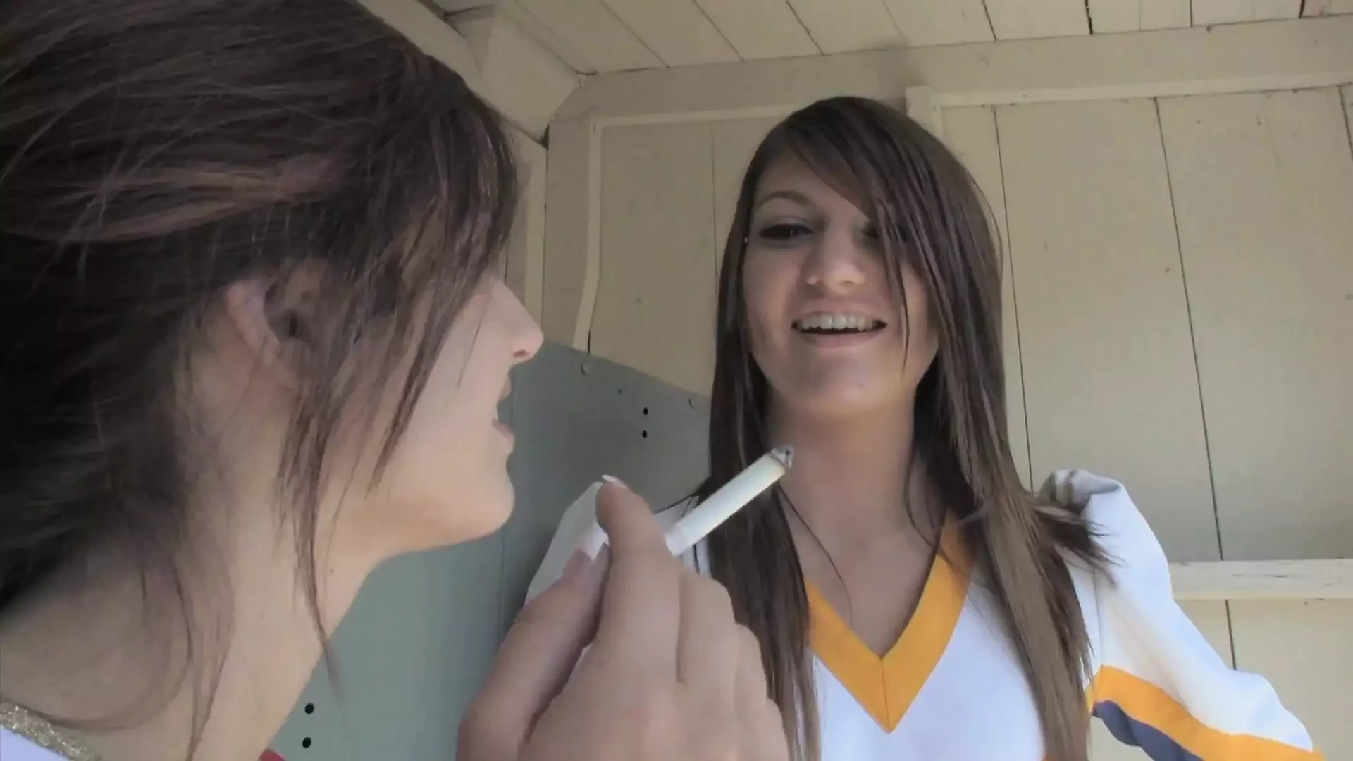 Cassandra nix aur maryjane Johnson ht kale bal vali choot hain