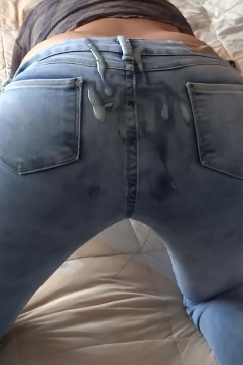 First time and at such insistence, stepson cums in beautiful stepmother's ass