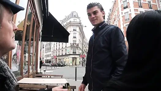 Jauh ke dalam pantat natacha guapa