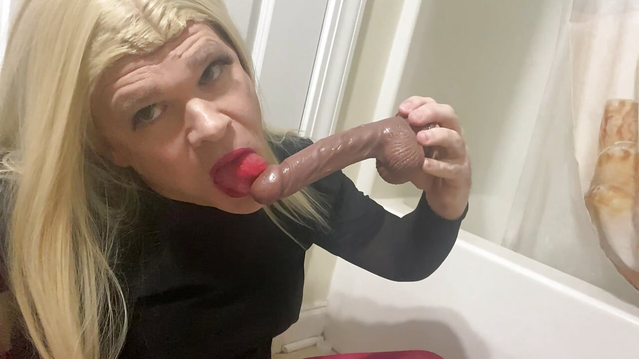 Amateur sissy Crossdresser in lingerie and stockings  talks about her small xock squirting and how she needs cock