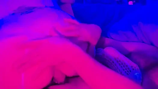 Asli! Pacarku lagi asik nyepong kontol sampai tenggorokan dan ceroboh sama pacarnya - rekaman seks amatir