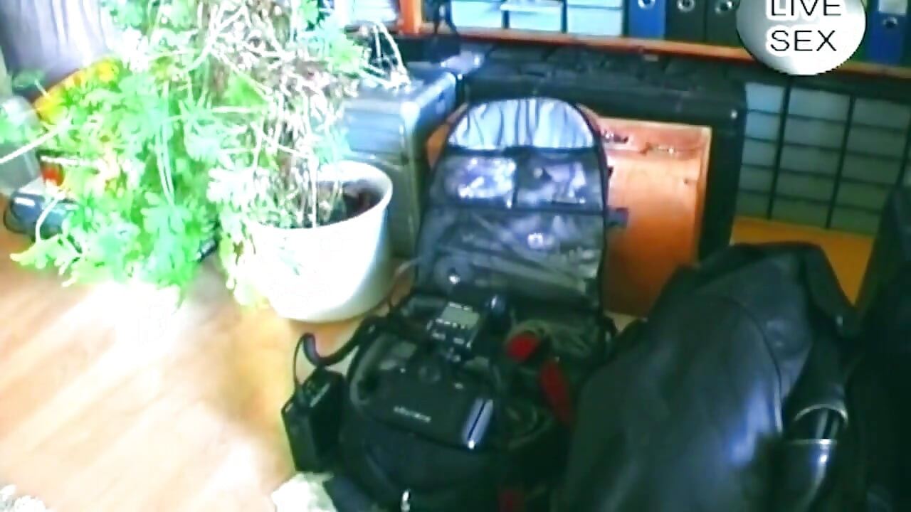 Amateur Babe Sucks Cock Then Rides Hard