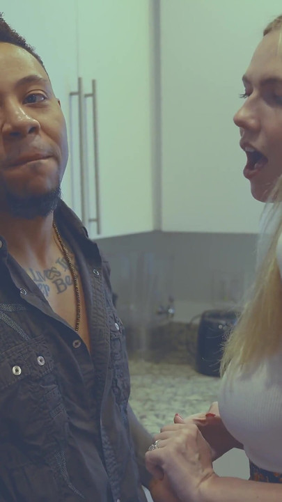 Sodomie avec notre agent immobilier