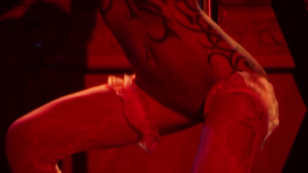 Hot stripper with huge boobs satisfies customer with a good fuck