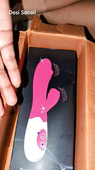 New Dildo, full power vibration in my pussy made me horny for Penis
