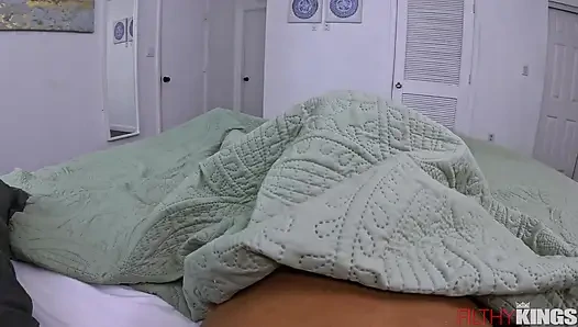 Abang tiriku pengen dicrot sperma - maisey monroe