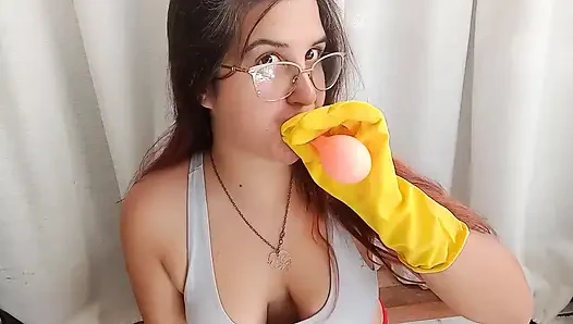 Lateks eldivenler bubblegum ve balon üfleme - tavşan tezgahçı