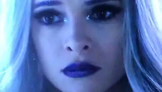 Danielle panabaker boşalma anısına #1