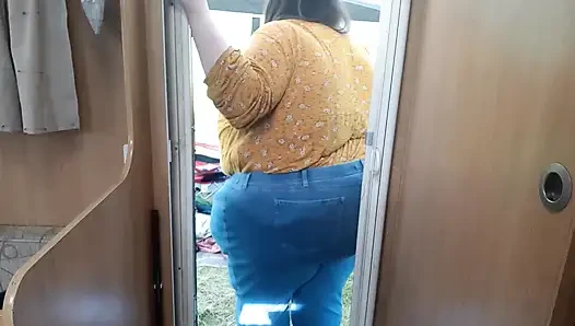 SSBBW vs tiny door