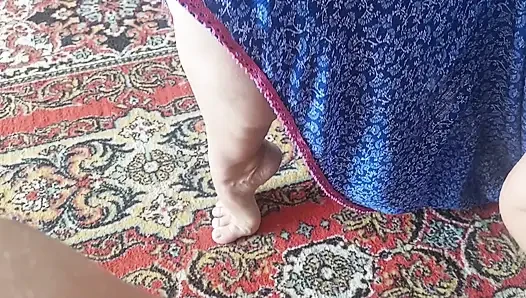 Selena's Close up Feet Posing and Blowjob Swallow