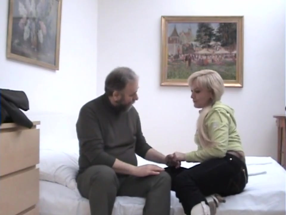 成熟した夫婦の猫クソ滑り舐めて69の位置