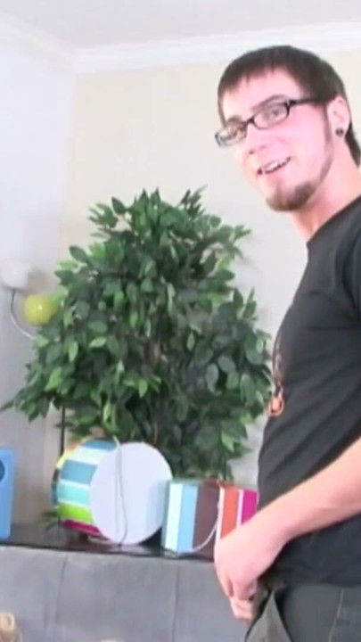 Big ass blonde beauty gets a hard drilling from the tech nerd | Clip 1