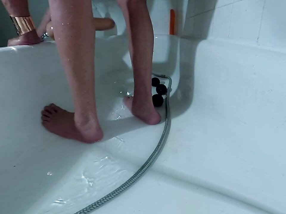 Liz young vr ocak 2025 fantezi klitoris amcık dilating orgazm seks oyuncağı mastürbasyon banyo yapıyor lizzy yum 91