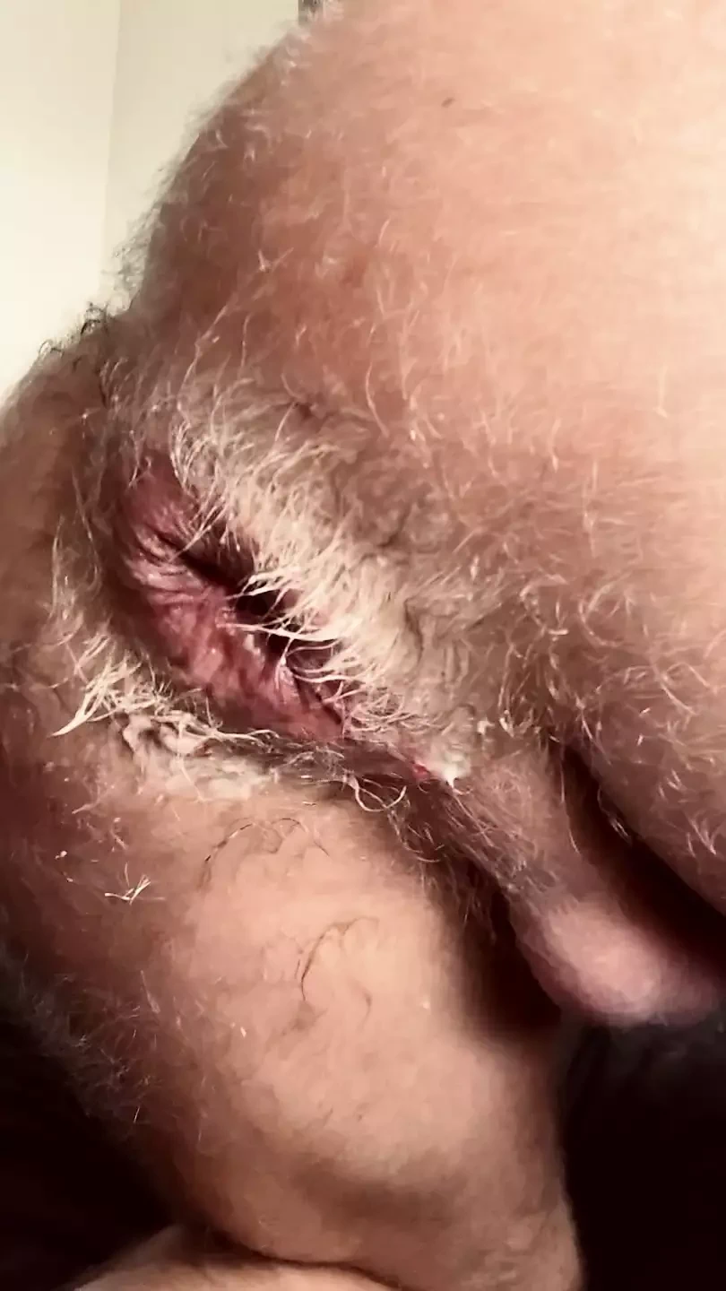 DESTROYING MY HOLE HARDCORE ANAL FIST WITH SPIT AND BOTTOOMCUM