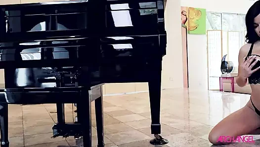 Archangel - savannah sixx krem kaplı memeler