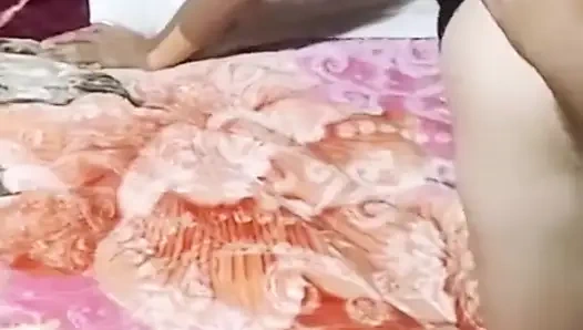 Tunuslu kız Arap 19 yaşında