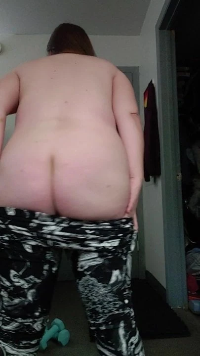 BBW stripping down. For shower after workout!!