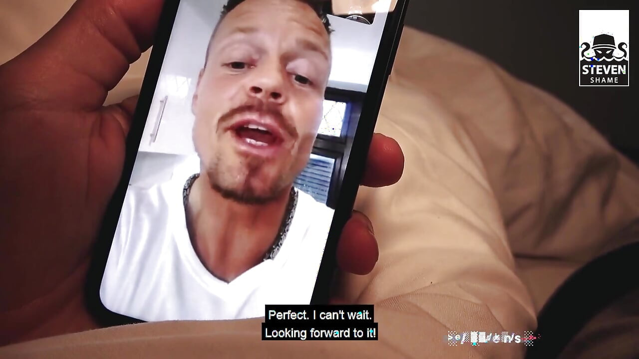 Alexxa Vice, salope anglaise, avale une bite allemande dans sa cuisine ! Stevenshame