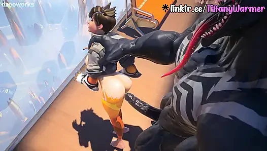 Быстрая шлюшка спаривается с Symbiote