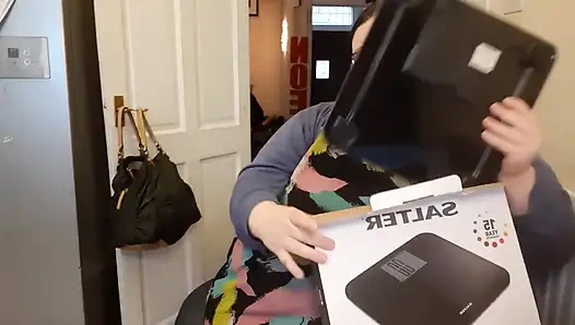 Einwiegen, nachdem der kuchen große gewinne gestopft hat