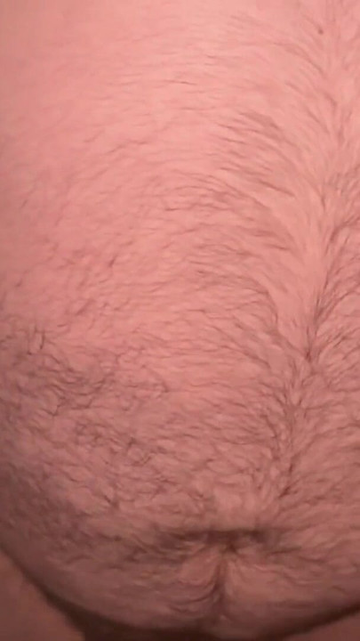 È lui a fare il lavoro. | Clip 1