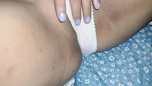 Я ЛЮБЛЮ ТРОГАТЬ СВОЮ СОЧНУЮ КИСКУ