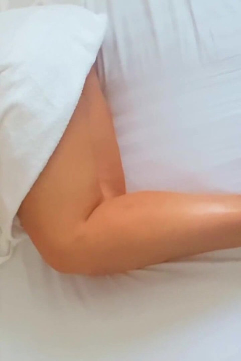 Miss Catalina Ft Spanish MILF Loves Oily Massage - Hot and Sensual