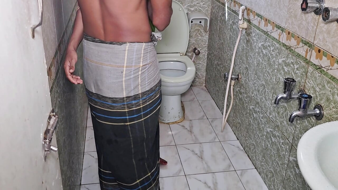 Indyjska Desi Bhabhi ne apne pussy ras pilayi